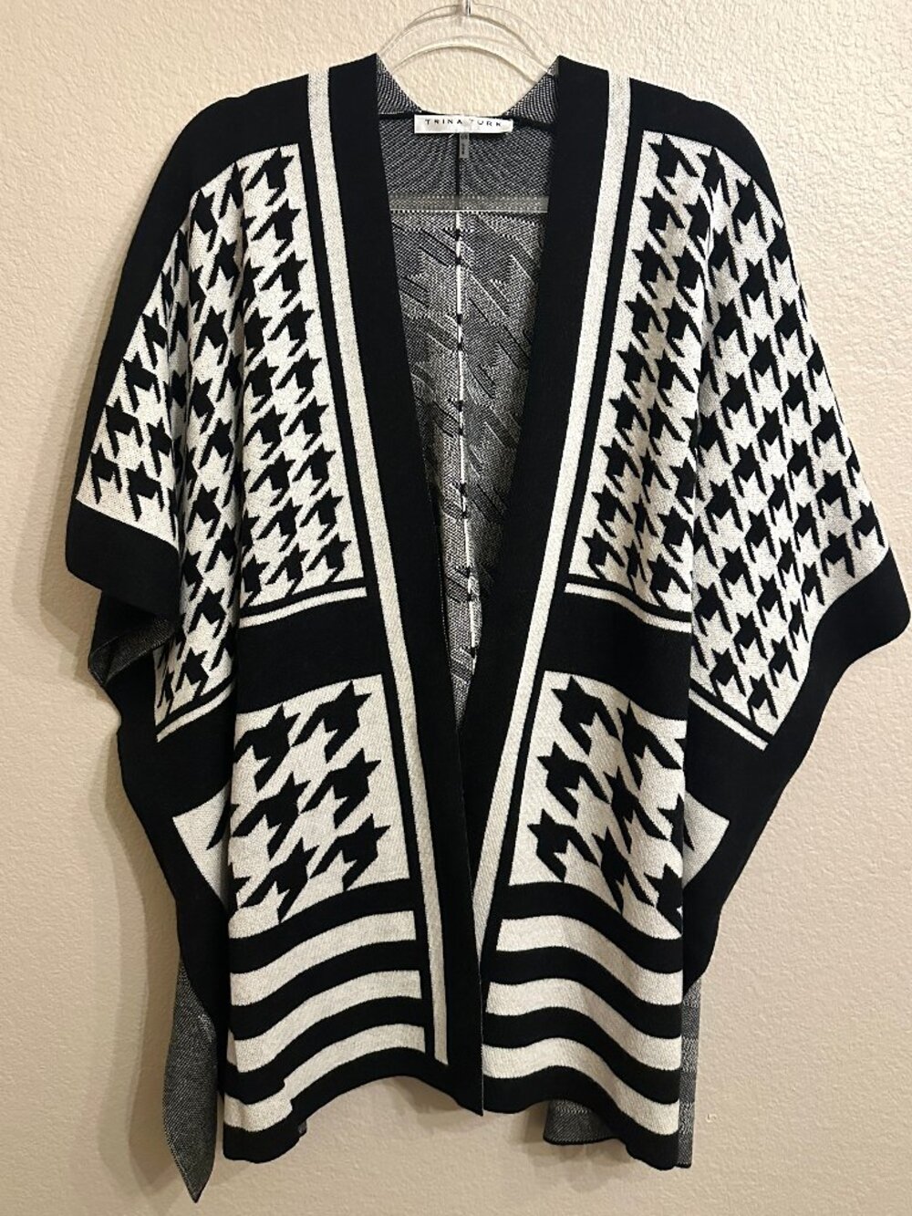 Trina Turk Black/Off-White Geometric Sweater Poncho